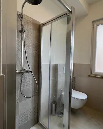 Giovy House דירה